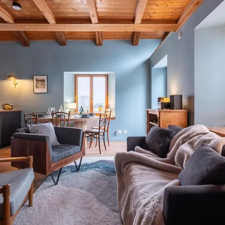 Duplex T3 With Terrace In Appartement